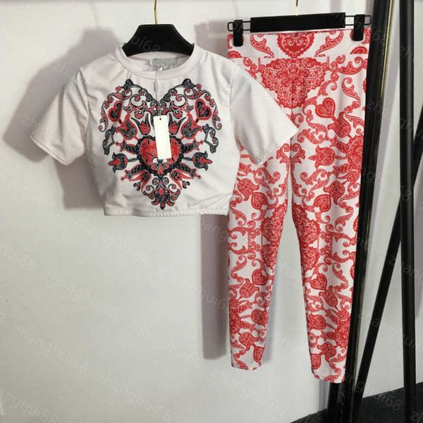 23ss womens designer clothing women tracksuit yoga suit love heart flower print short sleeve short style t-shirt stretch slim leggings set w, Gray
23ss womens designer clothing women tracksuit yoga suit love heart flower print short sleeve short style t-shirt stretch slim leggings set w, Gray