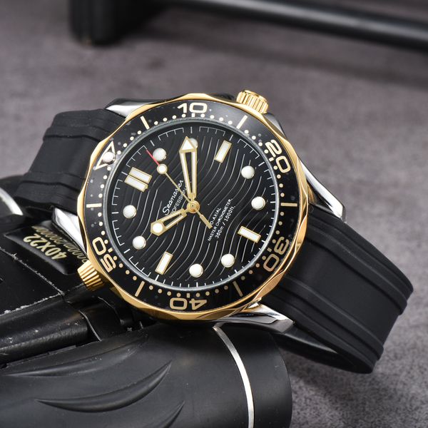 2023 men's watch omg fully automatic mechanical watch ceramic outer ring silicone strap business fashion watch, Slivery;brown
2023 men's watch omg fully automatic mechanical watch ceramic outer ring silicone strap business fashion watch, Slivery;brown
