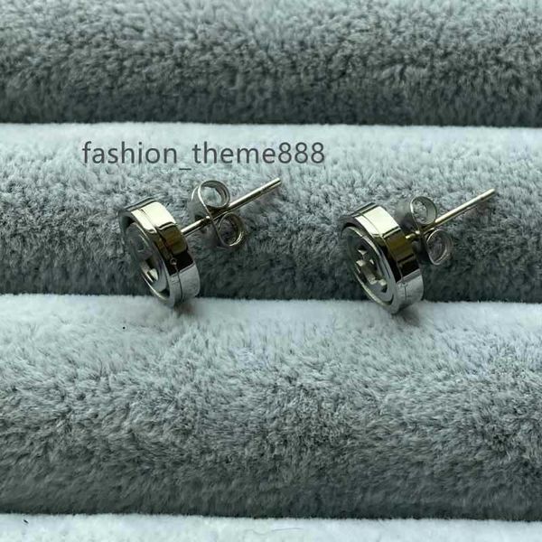 titanium steel fashion stud women designer earrings white shell silver rose gold earrings luxurious letter cute size trendy jewelry wholesal, Golden;silver
titanium steel fashion stud women designer earrings white shell silver rose gold earrings luxurious letter cute size trendy jewelry wholesal, Golden;silver
