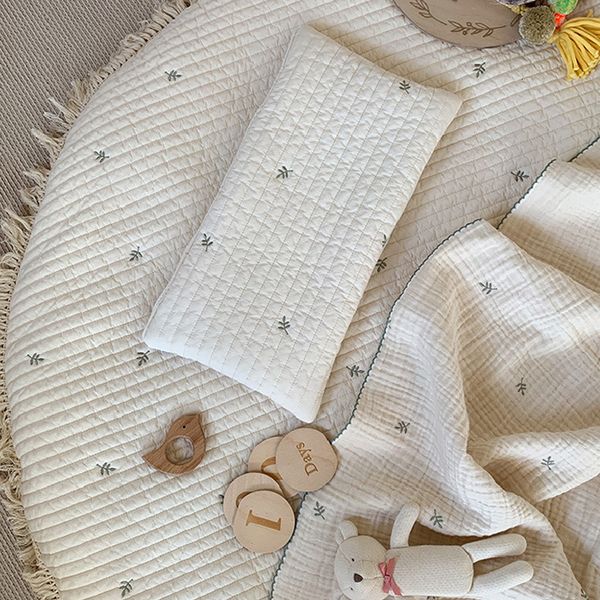 pillows born baby pillow cotton cartoon baby nursing pillow washable breathable infant bear rabbit shaping cushion 230516
pillows born baby pillow cotton cartoon baby nursing pillow washable breathable infant bear rabbit shaping cushion 230516