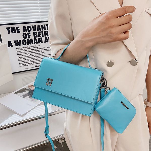 fashion designer shoulder bag chain crossbody tote women classic handbag purse luxury shopping wallet casual capacity handbags bags, Red;black
fashion designer shoulder bag chain crossbody tote women classic handbag purse luxury shopping wallet casual capacity handbags bags, Red;black