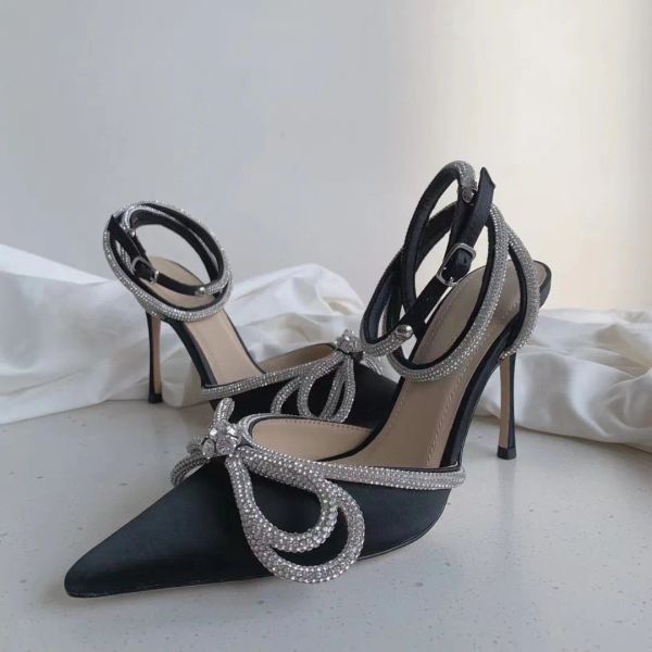satin sandals womens leather sole high heels 9.5cm black pink diamond chain decoration women high heeled dinner dress pumps with box bag
satin sandals womens leather sole high heels 9.5cm black pink diamond chain decoration women high heeled dinner dress pumps with box bag