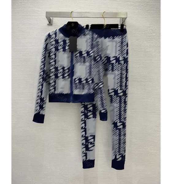 23ss womens designer clothing women tracksuit yoga suit full double f letter logo print long sleeve zipper coat high waist leggings set wome, Gray
23ss womens designer clothing women tracksuit yoga suit full double f letter logo print long sleeve zipper coat high waist leggings set wome, Gray