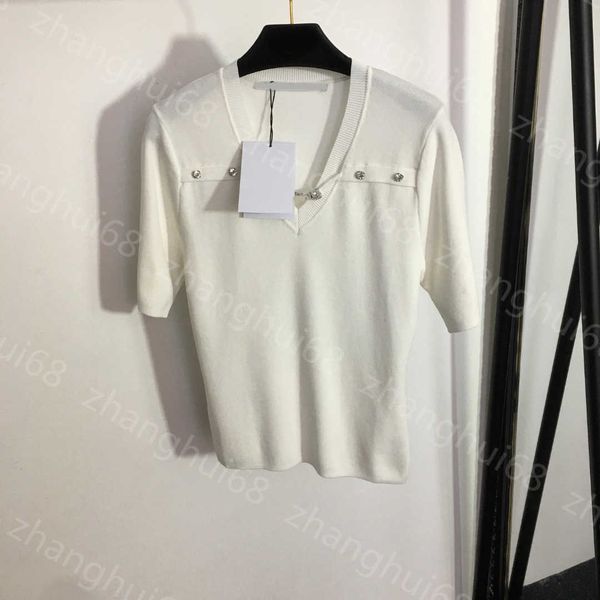 23ss womens knits womens designer clothing diamond-encrusted monogram decorated v-neck short-sleeved sweater womens clothes, White
23ss womens knits womens designer clothing diamond-encrusted monogram decorated v-neck short-sleeved sweater womens clothes, White