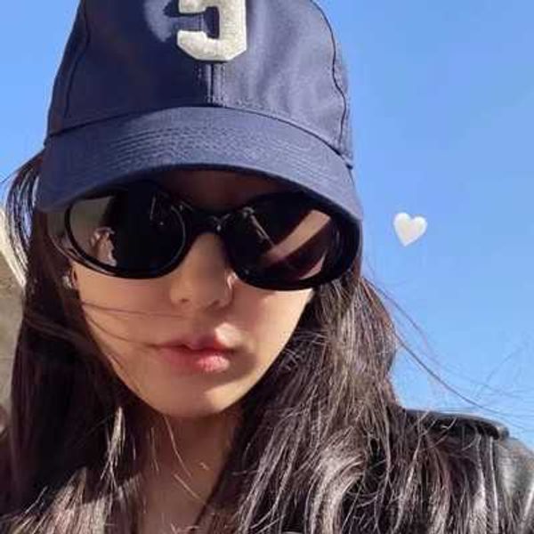 frames thick border large frame women high-end oval shaped sunglasses personalized polarized light and uv resistant for men, White;black
frames thick border large frame women high-end oval shaped sunglasses personalized polarized light and uv resistant for men, White;black