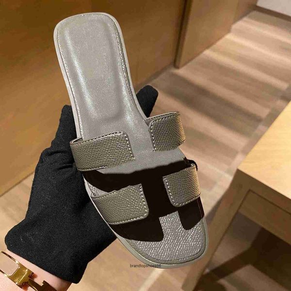 new sandals cowhide women designer 2023 patterned fashion brand slippers women leather fashion brand slippers, Black
new sandals cowhide women designer 2023 patterned fashion brand slippers women leather fashion brand slippers, Black