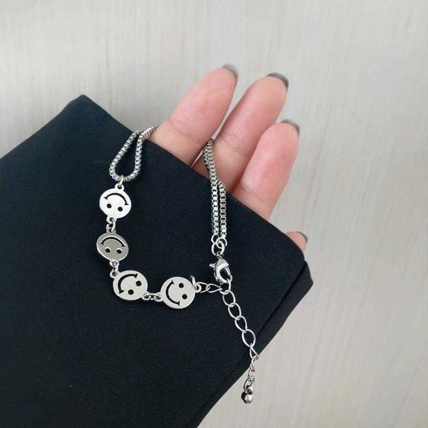 hip hop ins smiley bracelet internet celebrity simple graceful and fashionable girlfriends women, Golden;silver
hip hop ins smiley bracelet internet celebrity simple graceful and fashionable girlfriends women, Golden;silver
