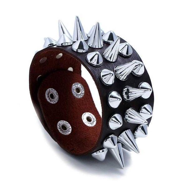 exaggerated mens leather bracelet trend punk pointed nail imitation cowhide, Golden;silver
exaggerated mens leather bracelet trend punk pointed nail imitation cowhide, Golden;silver