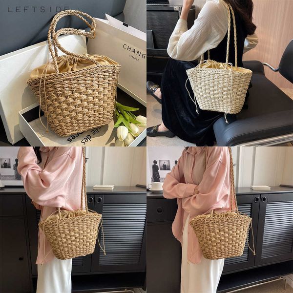 nxy summer women weave straw tote bag new in travel beach bags handmade lady rattan bucket shoulder side handbags 230424
nxy summer women weave straw tote bag new in travel beach bags handmade lady rattan bucket shoulder side handbags 230424