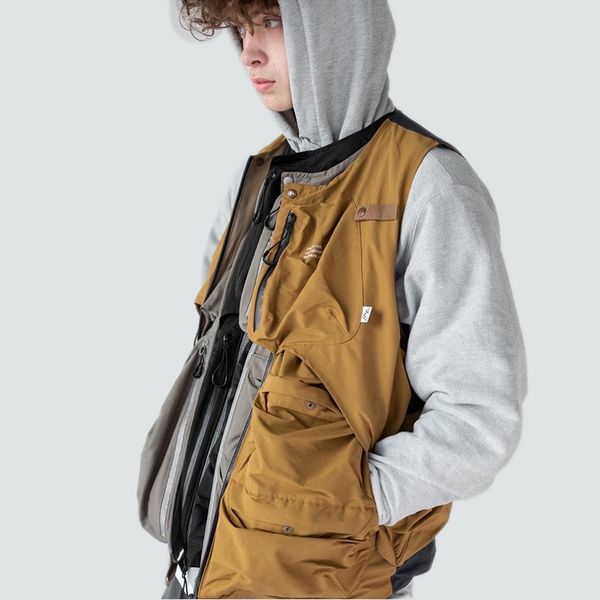 fashion brand comfy functional vest workwear vest zipper pocket decoration men's sleeveless men techwear hiphop streetwear, Black;white
fashion brand comfy functional vest workwear vest zipper pocket decoration men's sleeveless men techwear hiphop streetwear, Black;white