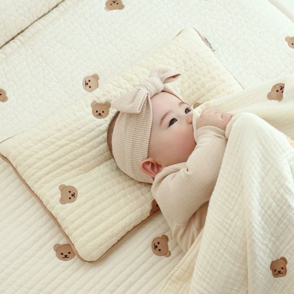 pillows cartoon rabbit bear embroidery baby sleeping pillow cotton quilted breathable born pillow head concave cushion infant bedding 230516
pillows cartoon rabbit bear embroidery baby sleeping pillow cotton quilted breathable born pillow head concave cushion infant bedding 230516