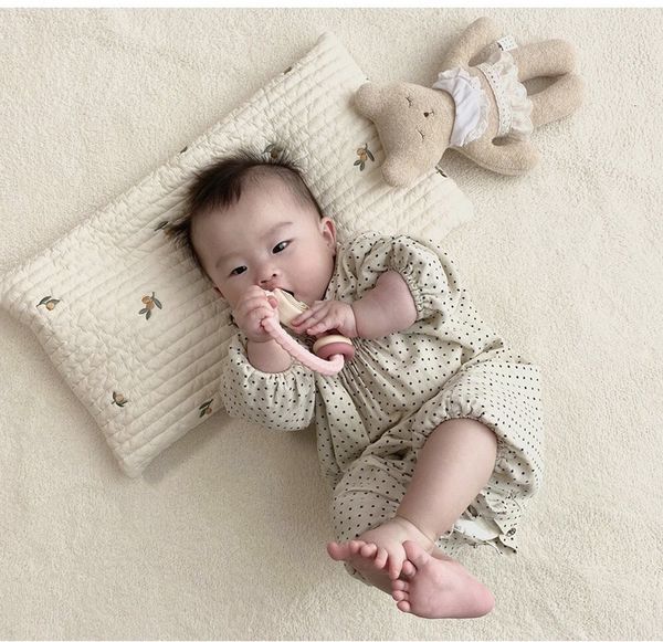 pillows korea fashion born baby flat pillow breathable sleep pad travel pillows cotton baby anti-mite pillow anti-spitting 0-3y 230516
pillows korea fashion born baby flat pillow breathable sleep pad travel pillows cotton baby anti-mite pillow anti-spitting 0-3y 230516