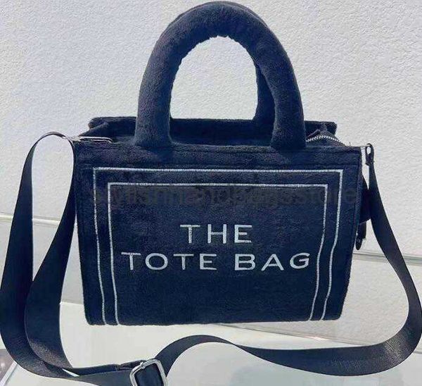 totes designer velvet the tote bag women handbag shoulder leahter velvets crossbody shopping luxury fashion s large handbags purse stylishha
totes designer velvet the tote bag women handbag shoulder leahter velvets crossbody shopping luxury fashion s large handbags purse stylishha