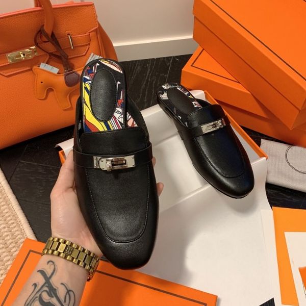 designer sandals women mules loafers calfskin mule kelly metal chain shoes with box size 35-42, Black
designer sandals women mules loafers calfskin mule kelly metal chain shoes with box size 35-42, Black