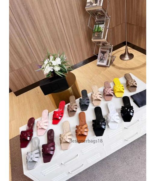 2022 luxury leather indoor outdoor home fashion slippers designer ladies sandals classic plain beach shoe size 35-43 flip flop, Black
2022 luxury leather indoor outdoor home fashion slippers designer ladies sandals classic plain beach shoe size 35-43 flip flop, Black