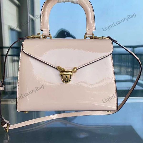 2023 new designer sammy leather handle women's brand shoulder cross-body tote cowhide flip retro mini handbag 230516
2023 new designer sammy leather handle women's brand shoulder cross-body tote cowhide flip retro mini handbag 230516