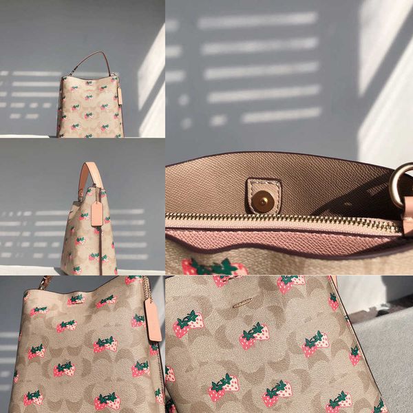 new evening bags brown bag pink strawberry leather shoulder designer handbag woman ladies totes handbags women purses tote fashion crossbody
new evening bags brown bag pink strawberry leather shoulder designer handbag woman ladies totes handbags women purses tote fashion crossbody