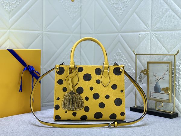 mt designer bag classic onthego the tote bag shopping bag yayoi kusama large-capacity one-shoulder diagonal handbag painted polka dot pumpki
mt designer bag classic onthego the tote bag shopping bag yayoi kusama large-capacity one-shoulder diagonal handbag painted polka dot pumpki