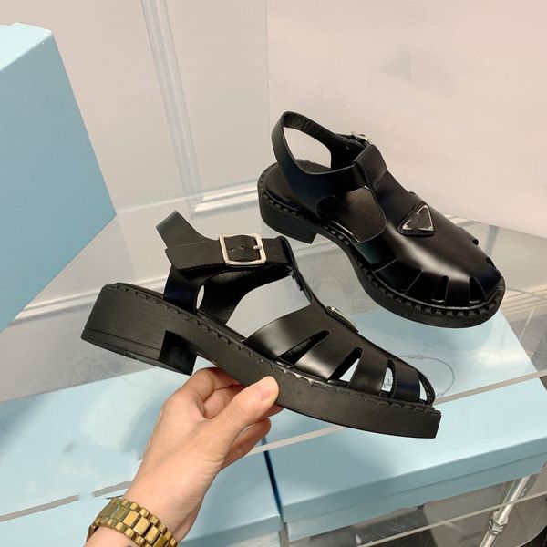 retro triangle logo platform sandals classic ladies black white luxury summer slippers famous designer vintage rubber roman strap beach fash
retro triangle logo platform sandals classic ladies black white luxury summer slippers famous designer vintage rubber roman strap beach fash
