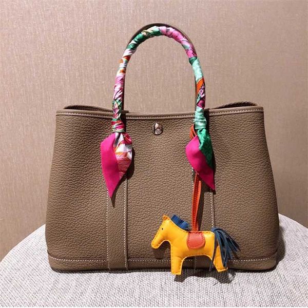 authentic handbag h erms designer garden party tote bag new bag tote bag handbag with pu contrast messenger bag shoulder bag casual women ba
authentic handbag h erms designer garden party tote bag new bag tote bag handbag with pu contrast messenger bag shoulder bag casual women ba