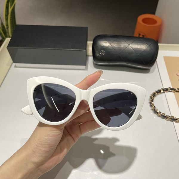 womens sunglasses for women men sun glasses mens 1016 fashion style protects eyes uv400 lens with case, White;black
womens sunglasses for women men sun glasses mens 1016 fashion style protects eyes uv400 lens with case, White;black