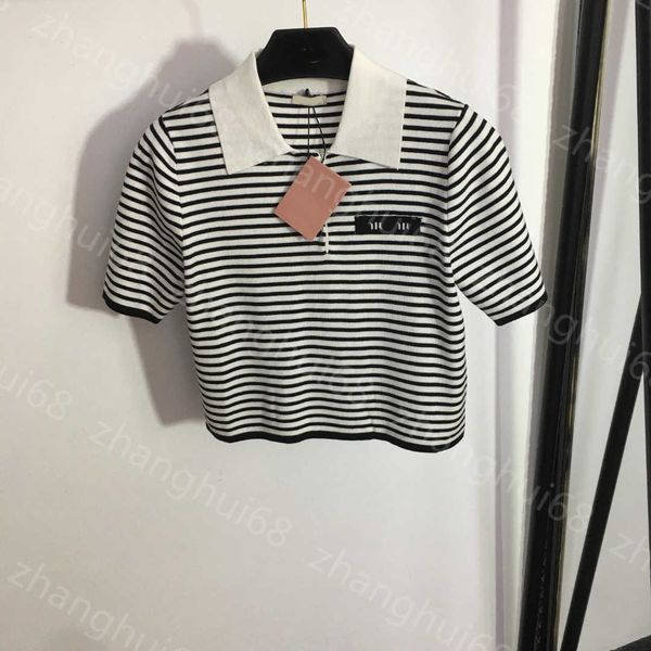23ss womens designer clothing womens knits custom diamond-encrusted button polo neck short sleeve striped knit womens clothes, White
23ss womens designer clothing womens knits custom diamond-encrusted button polo neck short sleeve striped knit womens clothes, White