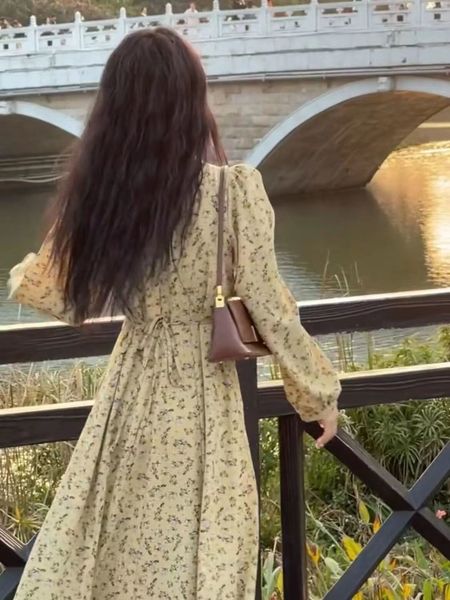 casual dresses spring and autumn dress highend black vneck temperament thin floral long dress versatile dress for women dress 230515, Black;gray
casual dresses spring and autumn dress highend black vneck temperament thin floral long dress versatile dress for women dress 230515, Black;gray
