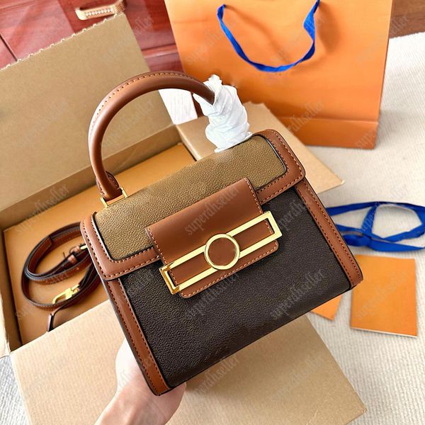 women pochette fashion shoulder bag luxury designer crossbody bags leather flower handbag casual handbags high-quality tote womens tote lady
women pochette fashion shoulder bag luxury designer crossbody bags leather flower handbag casual handbags high-quality tote womens tote lady