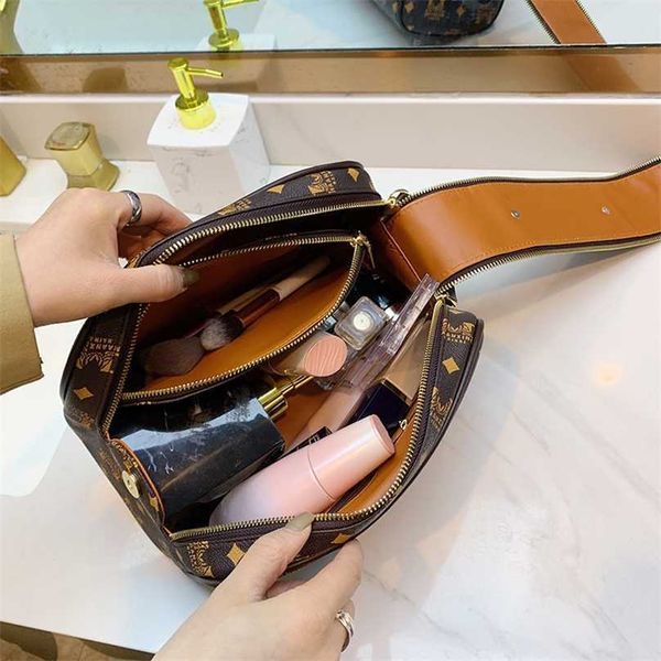 19% off 2023 fashion handbag large capacity makeup travel portable cosmetic bag multifunctional wash and rinse bun mother's edition
19% off 2023 fashion handbag large capacity makeup travel portable cosmetic bag multifunctional wash and rinse bun mother's edition