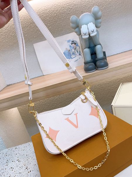 2023 new brand designer bag classic vintage cowhide underarm package mahjong bag tote bag shoulder bag crossbody bag clutch handbag chain pa
2023 new brand designer bag classic vintage cowhide underarm package mahjong bag tote bag shoulder bag crossbody bag clutch handbag chain pa