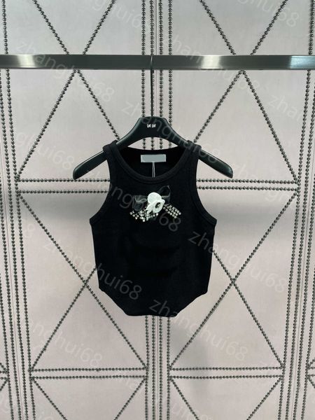 23ss camis womens designer clothing vest camis tank womens tanks heavy industry nail drill pearl camellia logo knitted vest irregular hem wo, White
23ss camis womens designer clothing vest camis tank womens tanks heavy industry nail drill pearl camellia logo knitted vest irregular hem wo, White