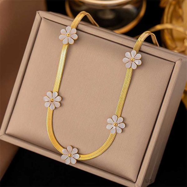 pendant necklaces stainless steel natural seashells daisy butterfly pendant snake bones chain ladies nelace fashion exquisite jewelry, Silver
pendant necklaces stainless steel natural seashells daisy butterfly pendant snake bones chain ladies nelace fashion exquisite jewelry, Silver