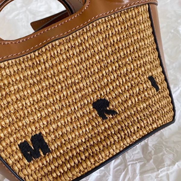 7a weave marn straw raffias bag tropicalia micro womens mens handbags luxury designer bags soft trunk pouch mini pochette shoulder tote clut
7a weave marn straw raffias bag tropicalia micro womens mens handbags luxury designer bags soft trunk pouch mini pochette shoulder tote clut
