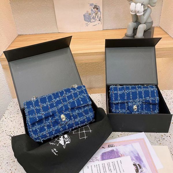 designer bag tote bag luxurys handbags cf flap bag vintage handbag bag dark blue denim silver chain hardware shoulder straps designer women
designer bag tote bag luxurys handbags cf flap bag vintage handbag bag dark blue denim silver chain hardware shoulder straps designer women