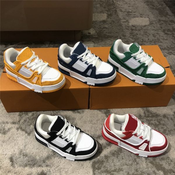 kids designer shoes children toddler sneakers letter printed outdoor sport running walking shoe boys girls non-slip casual sneaker with box, Black;red
kids designer shoes children toddler sneakers letter printed outdoor sport running walking shoe boys girls non-slip casual sneaker with box, Black;red