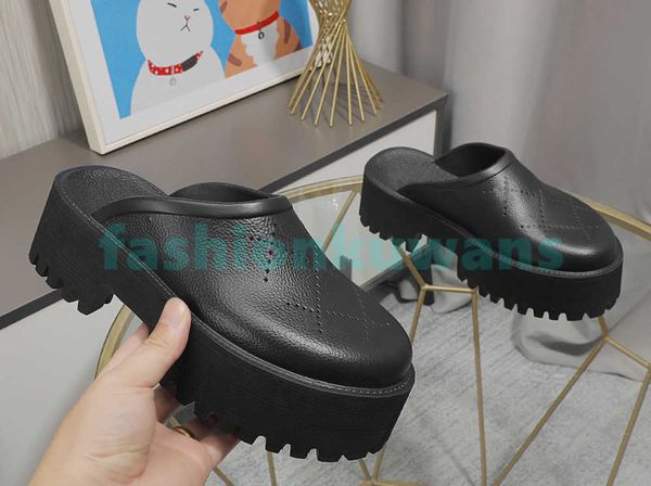 new designer luxury womens slippers platform rubber mules sandals mens beach sandal black green fashion brand summer sandal womens slippers
new designer luxury womens slippers platform rubber mules sandals mens beach sandal black green fashion brand summer sandal womens slippers