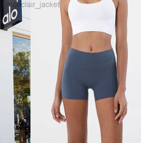 desginer yoga shorts yoga's double-sided matte triple pants women's high waist and hip lifting sports shorts fitness pants 23ssa, White;black
desginer yoga shorts yoga's double-sided matte triple pants women's high waist and hip lifting sports shorts fitness pants 23ssa, White;black