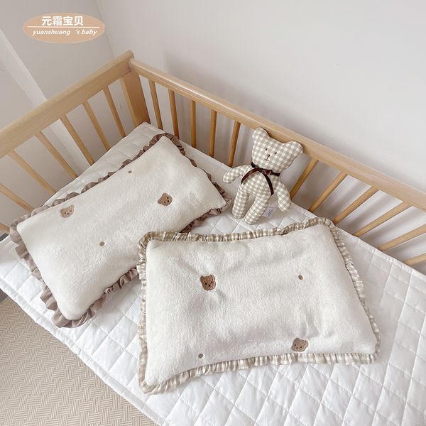 pillows yuan frost baby embroidery bear lace pillow thickened flannel lamb kindergarten 1-3-6 cleaning pillow 230516
pillows yuan frost baby embroidery bear lace pillow thickened flannel lamb kindergarten 1-3-6 cleaning pillow 230516