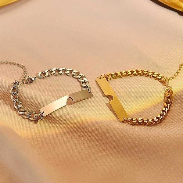 exquisite mens bracelet stainless steel simple glossy curved brand gap heart ornament wholesale, Golden;silver
exquisite mens bracelet stainless steel simple glossy curved brand gap heart ornament wholesale, Golden;silver
