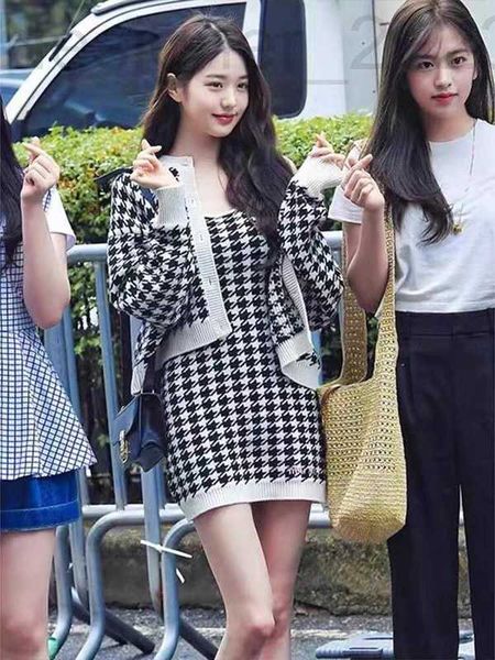 two piece dress designer new two-pie women's autumn and winter knitted cardigan coat halter skirt spring jacket irthday gift valentine&, White
two piece dress designer new two-pie women's autumn and winter knitted cardigan coat halter skirt spring jacket irthday gift valentine&, White