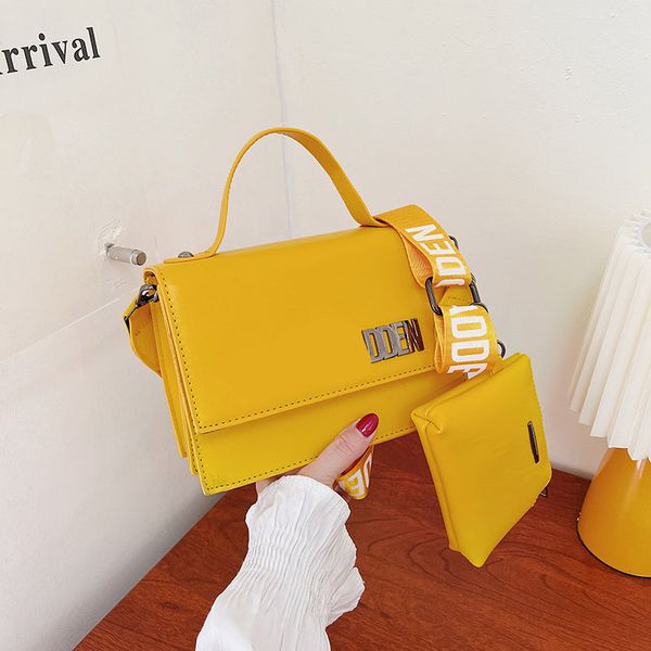 2023 new fashion designer shoulder bag chain crossbody tote women classic handbag purse luxury shopping wallet casual capacity handbags bags, Red;black
2023 new fashion designer shoulder bag chain crossbody tote women classic handbag purse luxury shopping wallet casual capacity handbags bags, Red;black