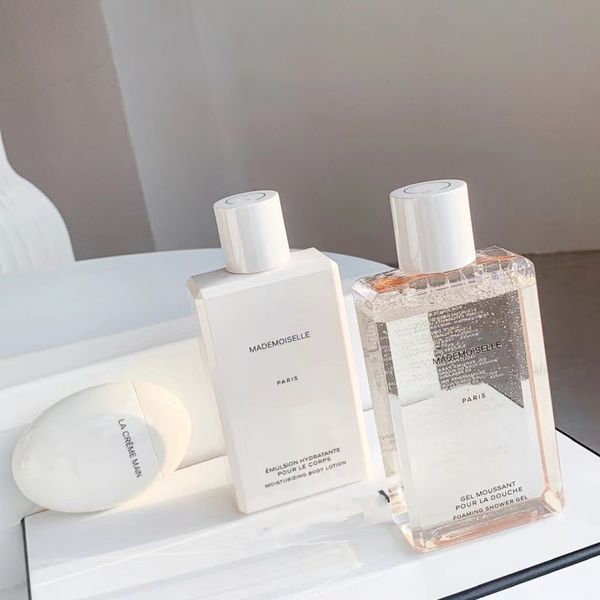luxury 3pcs set gifts body wash 200ml pebbles 50ml body lotion 200ml perfume body lotion fast ship
luxury 3pcs set gifts body wash 200ml pebbles 50ml body lotion 200ml perfume body lotion fast ship