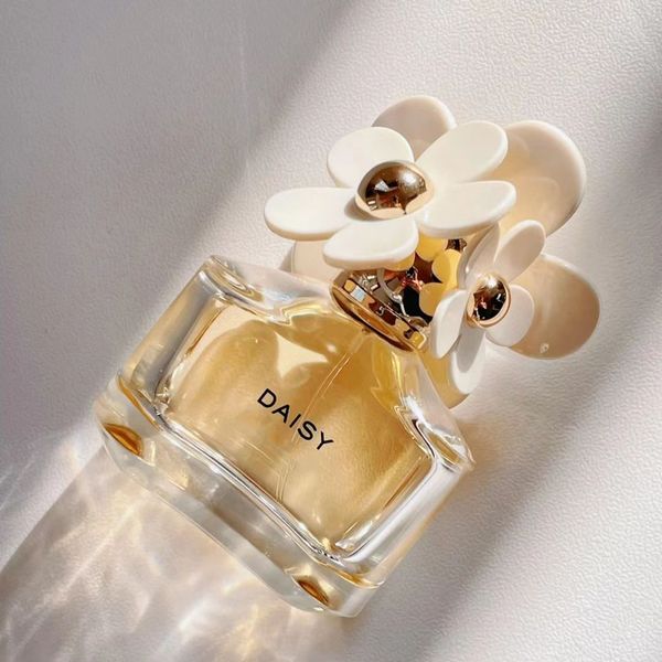 women perfumes daisy brand eau de toilette long lasting body sprayoriginal smell long time leaving lady body mist fast ship
women perfumes daisy brand eau de toilette long lasting body sprayoriginal smell long time leaving lady body mist fast ship