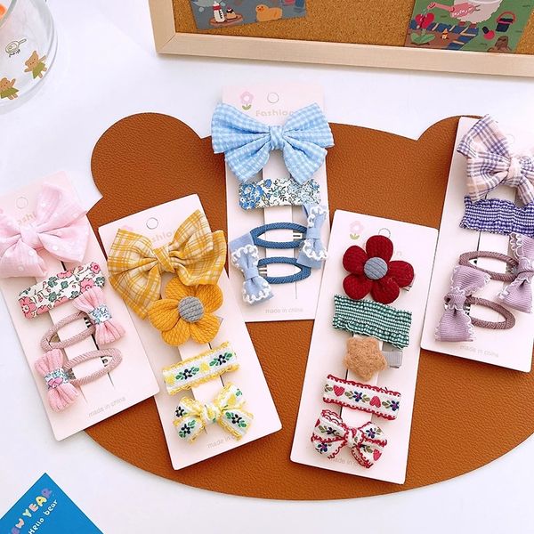 4 pcs fashion children's cute fresh fabric flower hairpins headwear korean sweet girl princess bow bb clip hair accessories, Slivery;white
4 pcs fashion children's cute fresh fabric flower hairpins headwear korean sweet girl princess bow bb clip hair accessories, Slivery;white