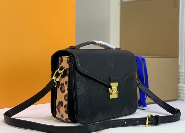 designer shoulder bag luxury womens handbags pochette totes quality flowers letter empreinte message bags ladies fashion leopard print cross
designer shoulder bag luxury womens handbags pochette totes quality flowers letter empreinte message bags ladies fashion leopard print cross