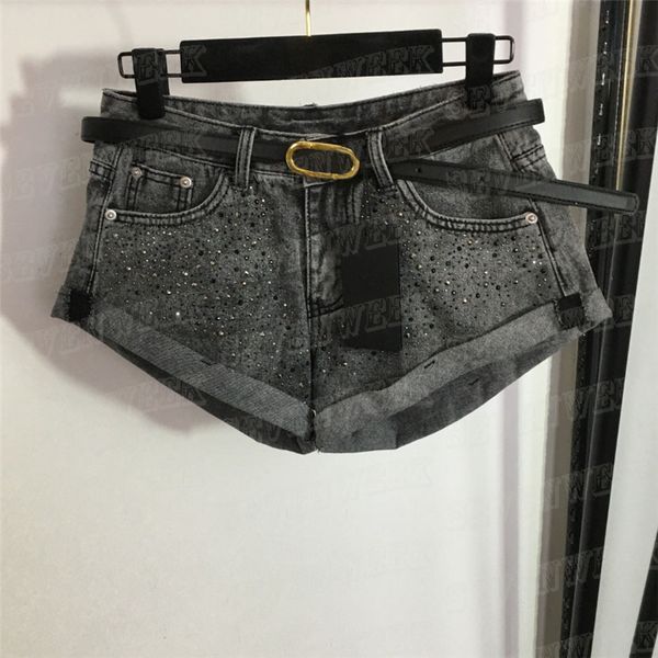 denim mini shorts for women luxury designer jeans with letter belt fashion summer pant cool girls high street short pants, White;black
denim mini shorts for women luxury designer jeans with letter belt fashion summer pant cool girls high street short pants, White;black