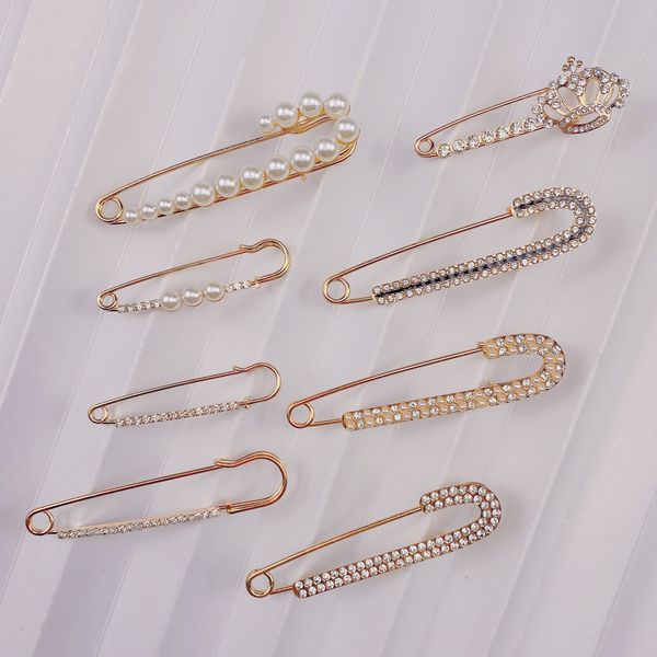 creative pearl rhinestone brooch for women exquisite anti-glare buckle clothes brooches cardigan pins jewelry gift, Gray
creative pearl rhinestone brooch for women exquisite anti-glare buckle clothes brooches cardigan pins jewelry gift, Gray
