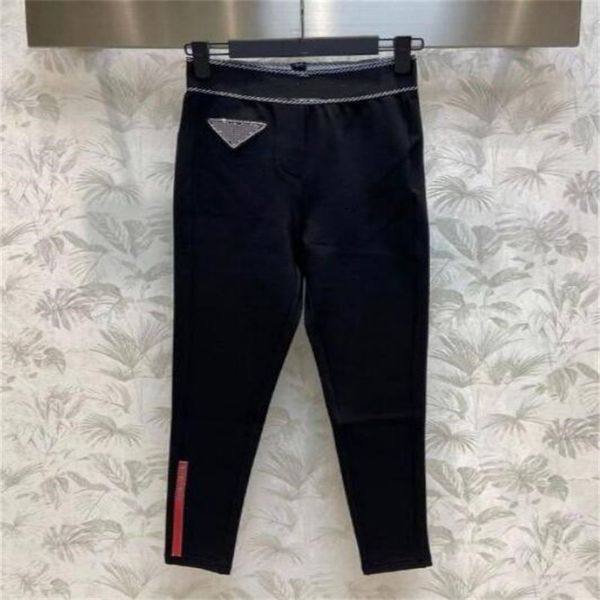 designer women track pants fashion style for spring autumn street wears lady slim capris bottoms triangle letters trouse pant high quality, Black;white
designer women track pants fashion style for spring autumn street wears lady slim capris bottoms triangle letters trouse pant high quality, Black;white