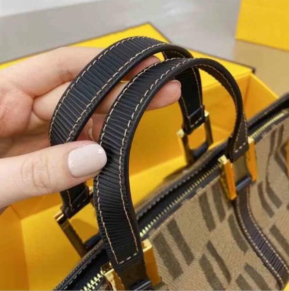evening bags designer tote axillary shoulder bag chain crossbody bags luxury letters handbags hobos wallets adjustable shoulder strap totes
evening bags designer tote axillary shoulder bag chain crossbody bags luxury letters handbags hobos wallets adjustable shoulder strap totes