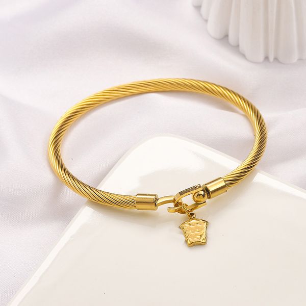 europe america gift gold bracelets bangle luxury designer jewelry 18k gold plated stainless steel wedding lovers gift cuff bangles wholesale, Black
europe america gift gold bracelets bangle luxury designer jewelry 18k gold plated stainless steel wedding lovers gift cuff bangles wholesale, Black